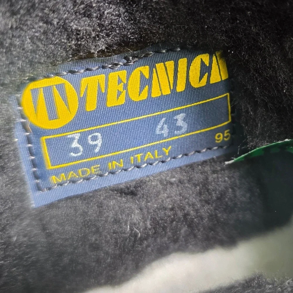 VTG Tecnica Snow Boots Black FULL‎ GOAT HAIR Mid Calf Rare Womens 39 Excellent